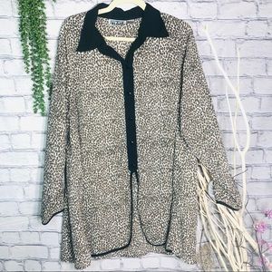 _🌼3/$30🌼Vintage Kloz leopard Printed Long Sleeve Top Size Large